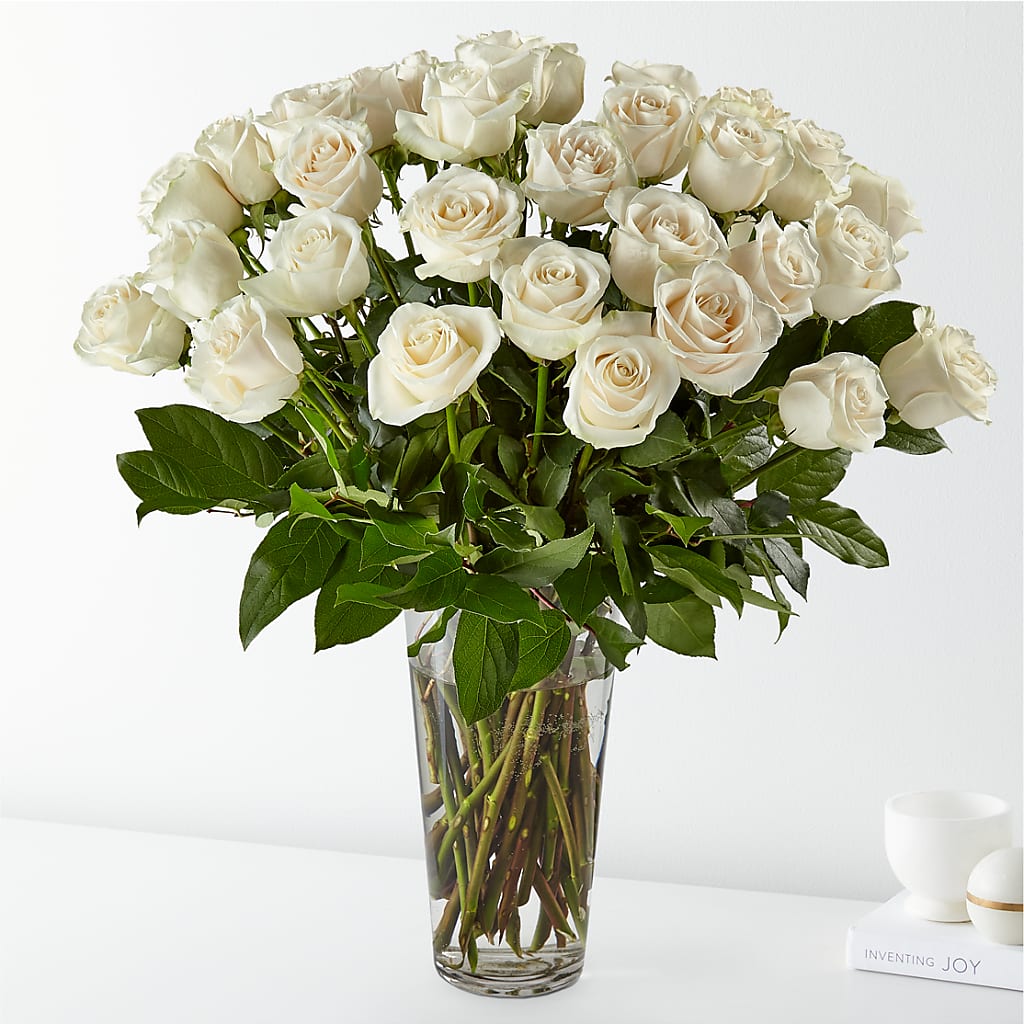 Long Stem White Rose Bouquet – SINK'S FLOWER SHOP & GREENHOUSE, Findlay OH
