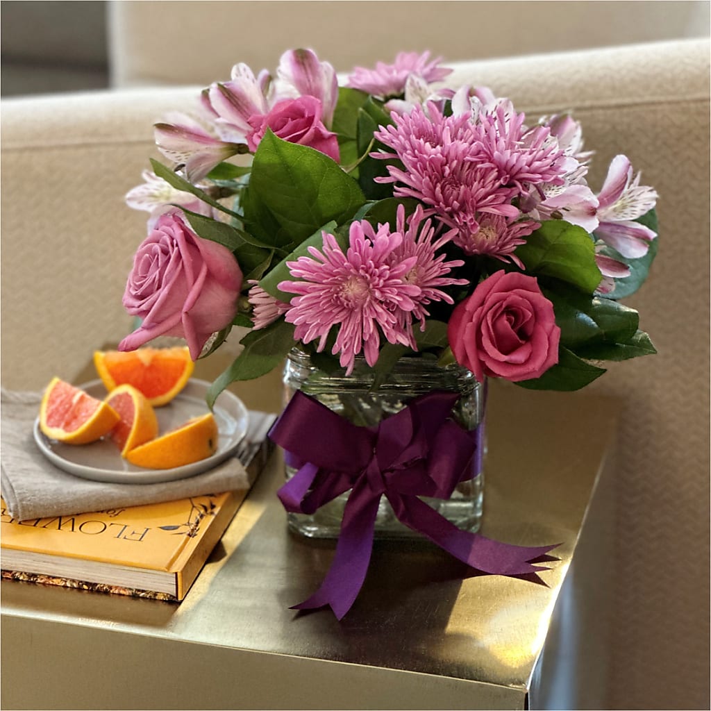 Sugarplum Bouquet – SINK'S FLOWER SHOP & GREENHOUSE, Findlay OH