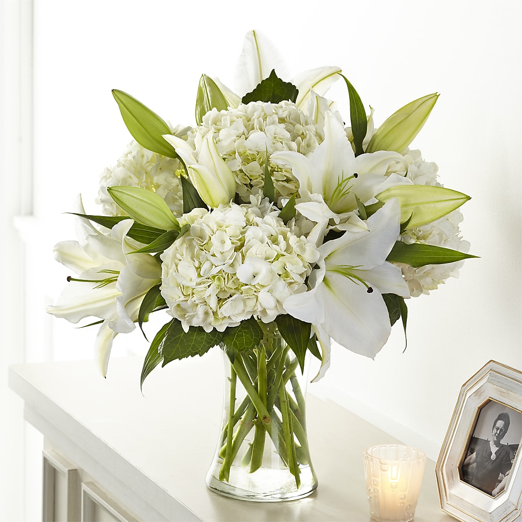 Compassionate Lily Bouquet – SINK'S FLOWER SHOP & GREENHOUSE, Findlay OH