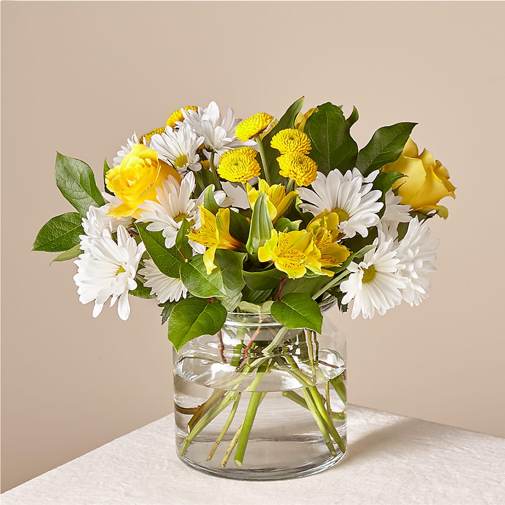 Sunny Sentiments Bouquet – SINK'S FLOWER SHOP & GREENHOUSE, Findlay OH