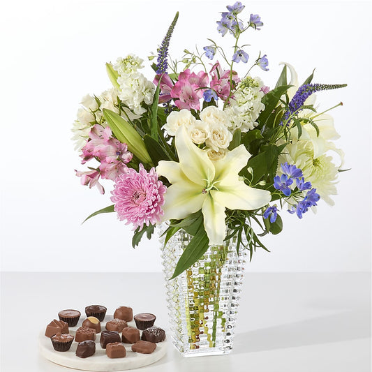 Winter Celebration Bouquet – SINK'S FLOWER SHOP & GREENHOUSE, Findlay OH