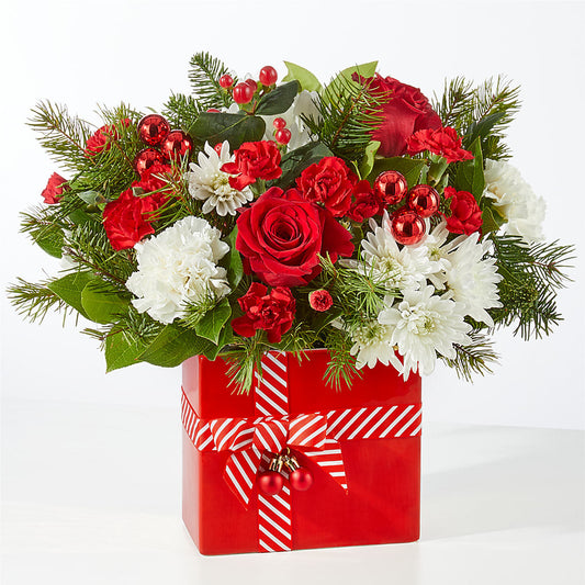 Presents Under the Tree Bouquet – SINK'S FLOWER SHOP & GREENHOUSE, Findlay OH