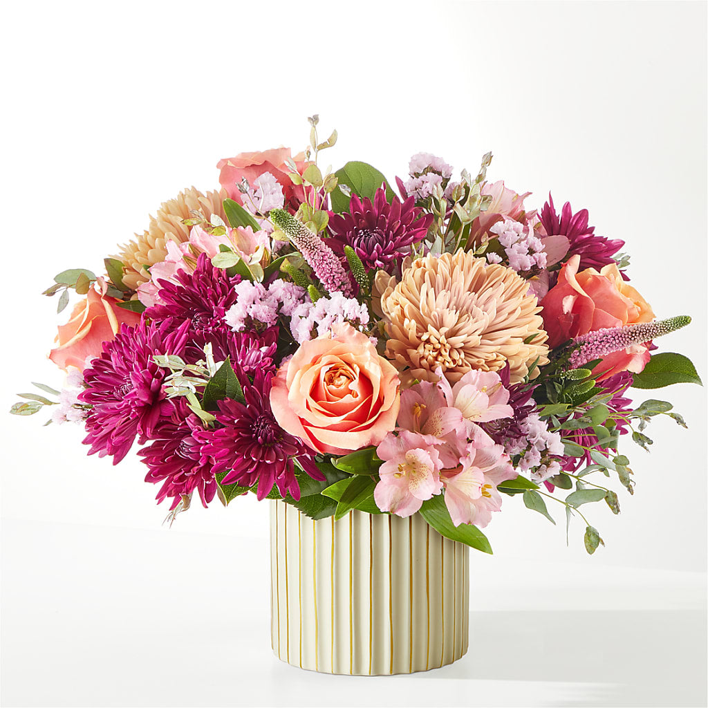 Berry Cobbler Bouquet with Ivory Vase – SINK'S FLOWER SHOP & GREENHOUSE, Findlay OH