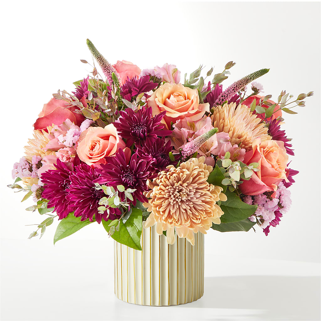 Berry Cobbler Bouquet with Ivory Vase – SINK'S FLOWER SHOP & GREENHOUSE, Findlay OH