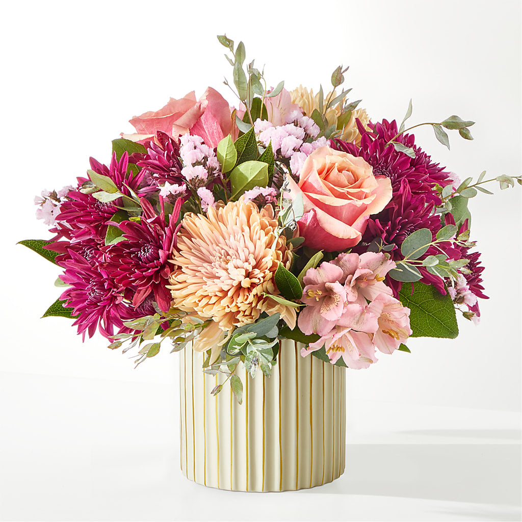 Berry Cobbler Bouquet with Ivory Vase – SINK'S FLOWER SHOP & GREENHOUSE, Findlay OH