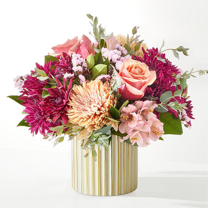 Berry Cobbler Bouquet with Ivory Vase – SINK'S FLOWER SHOP & GREENHOUSE, Findlay OH